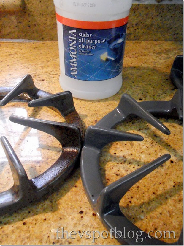 13 Home Cleaning Tips Using Normal Household Ingredients - Clean your burners without scrubbing using ammonia