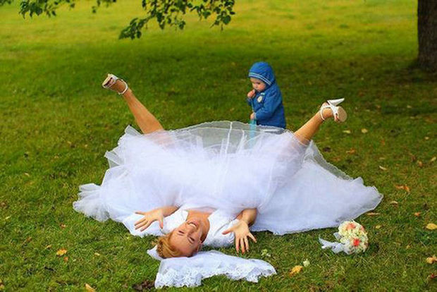 Babies 101 - 30 Wedding Photobombs Will Have You Screaming ‘I Do!’ with Laughter