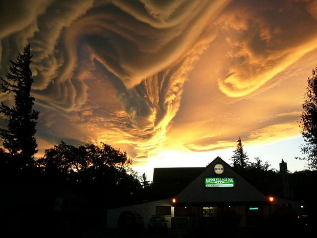 12 Types of Clouds That Are Awesome - Image 4 - Asperatus Clouds.