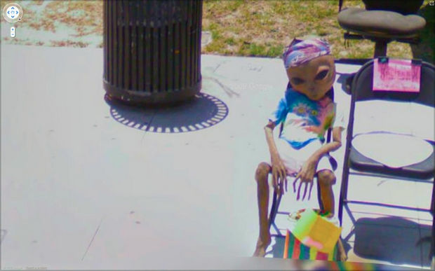 25 Weird Things Found on Google Maps - I certainly hope that's just a fake alien.