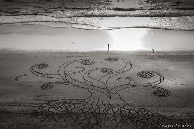Andre Amador Creates Sand Drawings - He often gets requests to create beach art for people who want to propose to their partner on the beach.