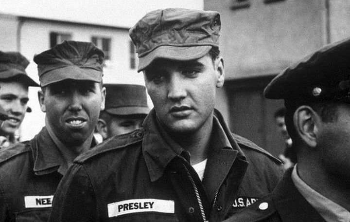 30 Historical Photos - Elvis Presley during his service in the U.S. Army in 1958.