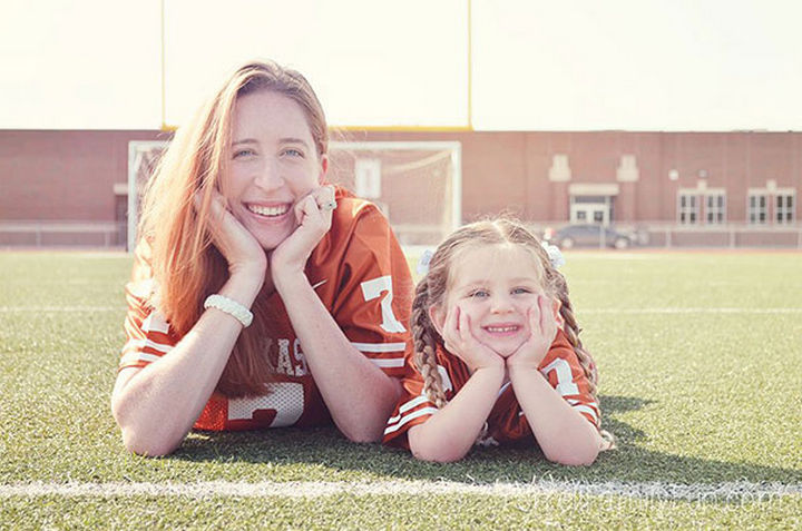 20 Mother and Daughter Pictures - Enjoying the game.