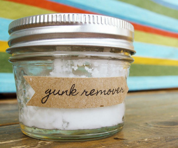 16 Cleaning Tips and Hacks - Make your own non-toxic gunk remover with equal parts of coconut oil and baking soda.