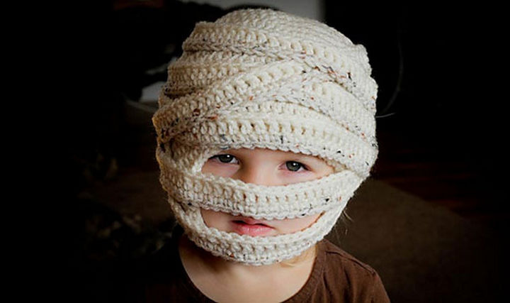 21 Crocheted Winter Hats - Mummy Hat.