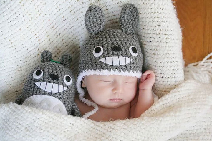 21 Crocheted Winter Hats - Totoro Hat.