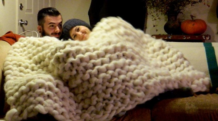 Imgur user Otterknot knitted a giant blanket that looks incredibly warm and fluffy.