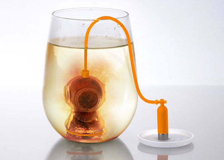 35 Kitchen Gadgets To Make Any Kitchen Guru Happy - Fred and Friends DEEP TEA DIVER Silicone Tea Infuser.