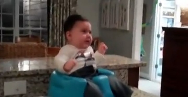 Baby Laughing When He Sees His Daddy Dancing Is Hysterical.