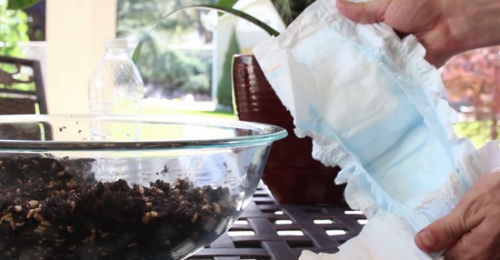 Keep your Plants Happy and Avoid Overwatering with Diapers in your planters.