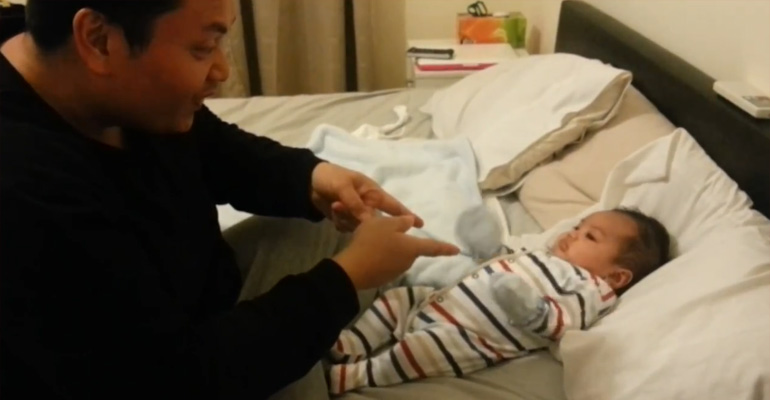 Proud Dad Decides to Dance for His Baby Son but He Didn’t Expect His Son to Do This!