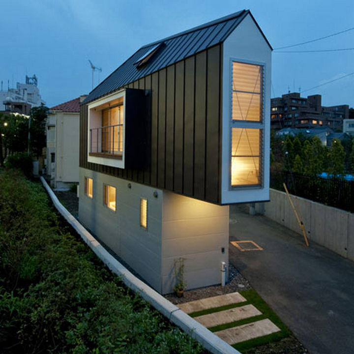 Small House Design in Japan - This home looks so cozy and is incredibly well-designed.