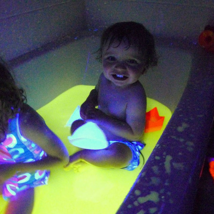 Make bath time even more fun with safe and edible glowing water.