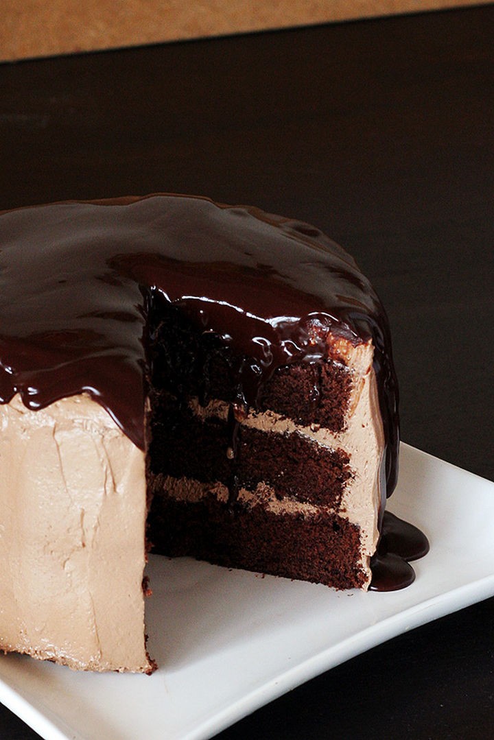 19 Chocolate Cake Recipes That Are Better Than Any Boyfriend - Chocolate chocolate chocolate cake.