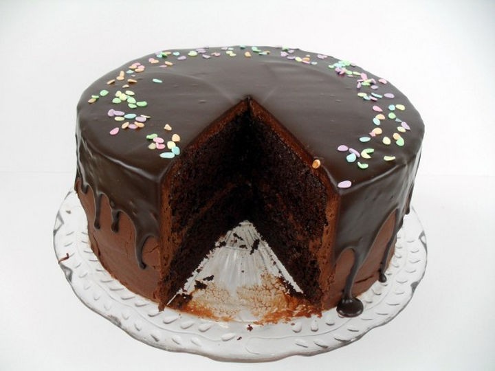 19 Chocolate Cake Recipes That Are Better Than Any Boyfriend - Favorite chocolate cake.