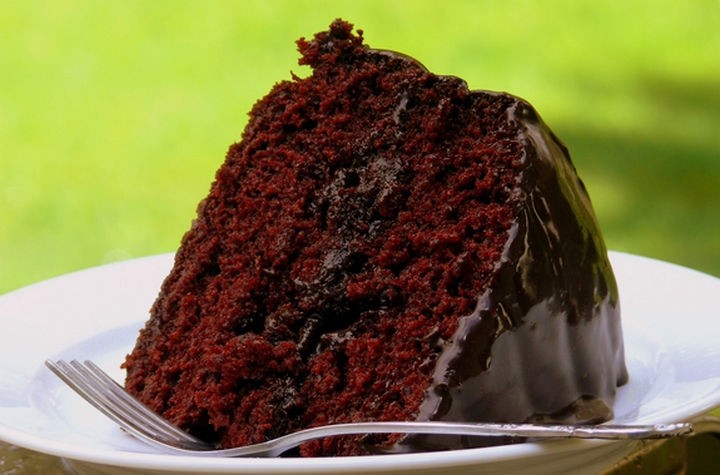 19 Chocolate Cake Recipes That Are Better Than Any Boyfriend - Old-Fashioned chocolate cake with glossy chocolate icing.
