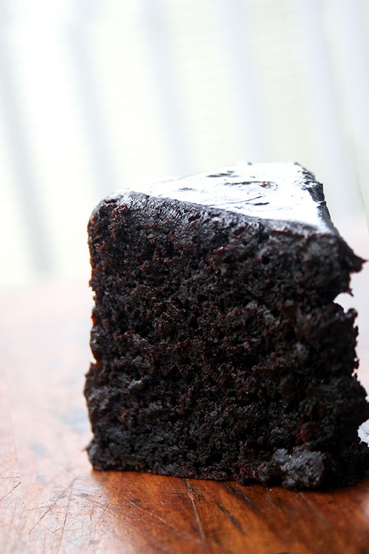 19 Chocolate Cake Recipes That Are Better Than Any Boyfriend - Double chocolate cake.
