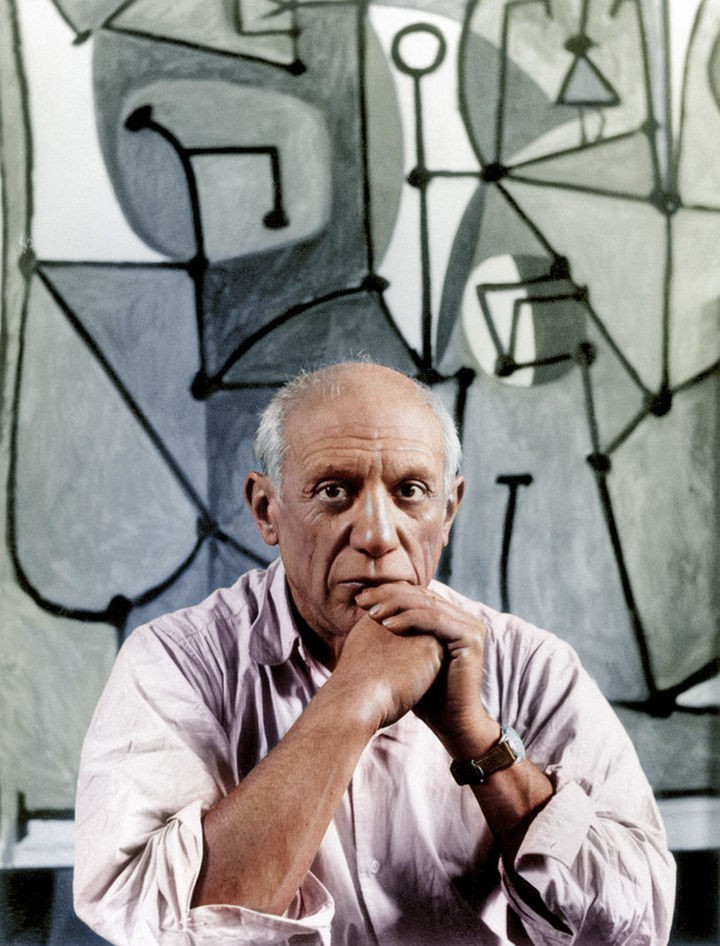 58 Colorized Photos from the Past - Famed painter and sculptor, Pablo Picasso.