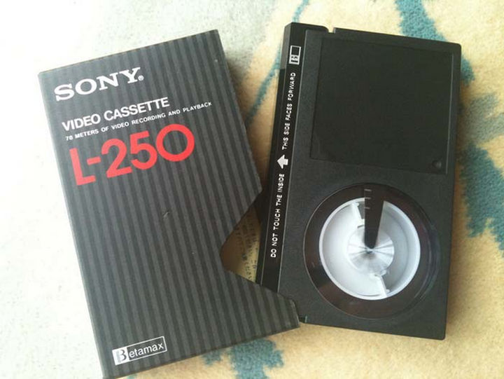 27 Failed Products - Sony's Betamax