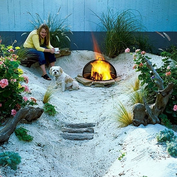34 DIY Backyard Ideas for the Summer - Pretend you're always at the beach by turning your backyard into one.