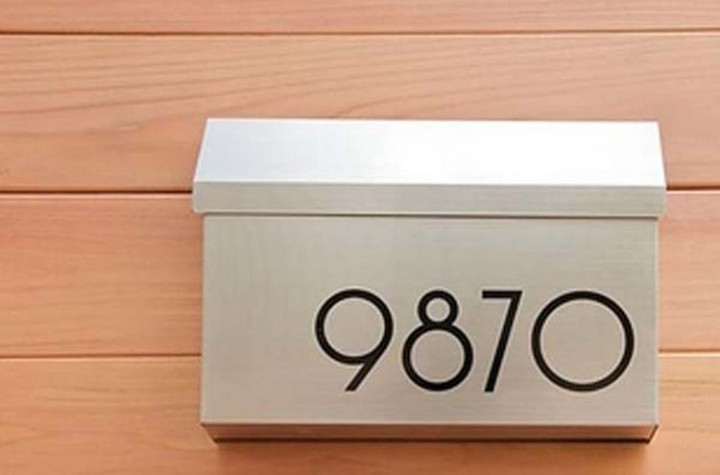 Give your house number a modern look with updated fonts or lettering - 37 Home Improvement Ideas
