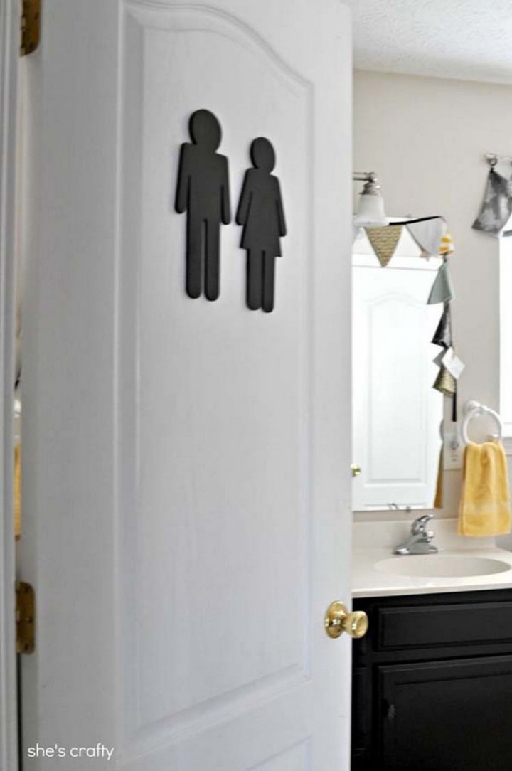 Put a sign on the bathroom door to let guests find it easily - 37 Home Improvement Ideas