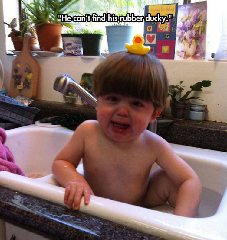 37 Photos of Kids Losing It - He can't find his rubber ducky.
