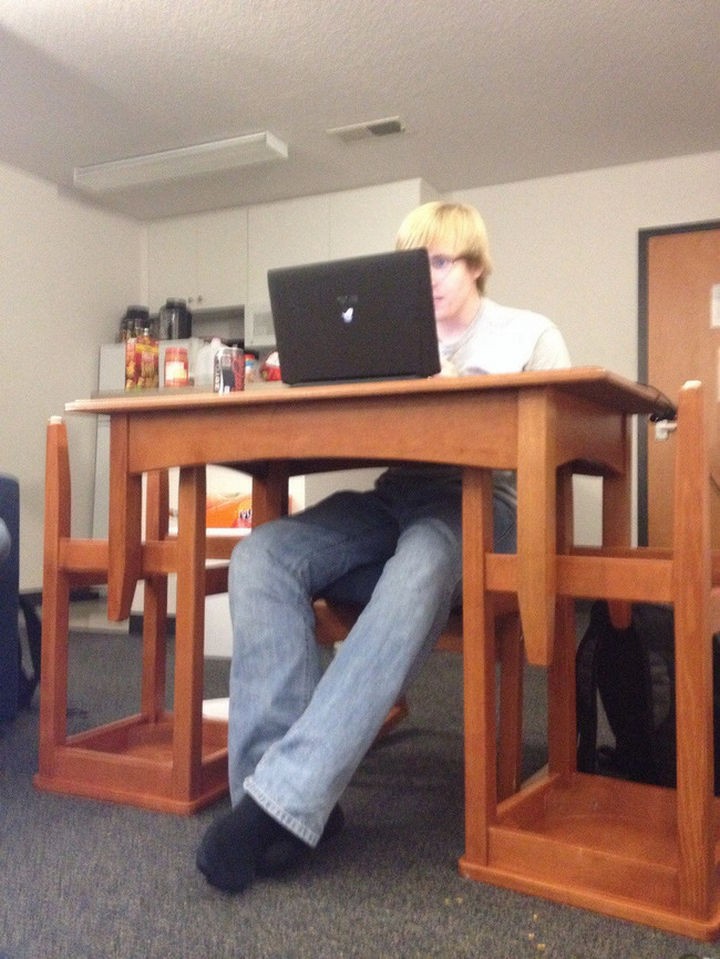 51 Crazy Life Hacks - An easy way to turn a foot bench into a desk.