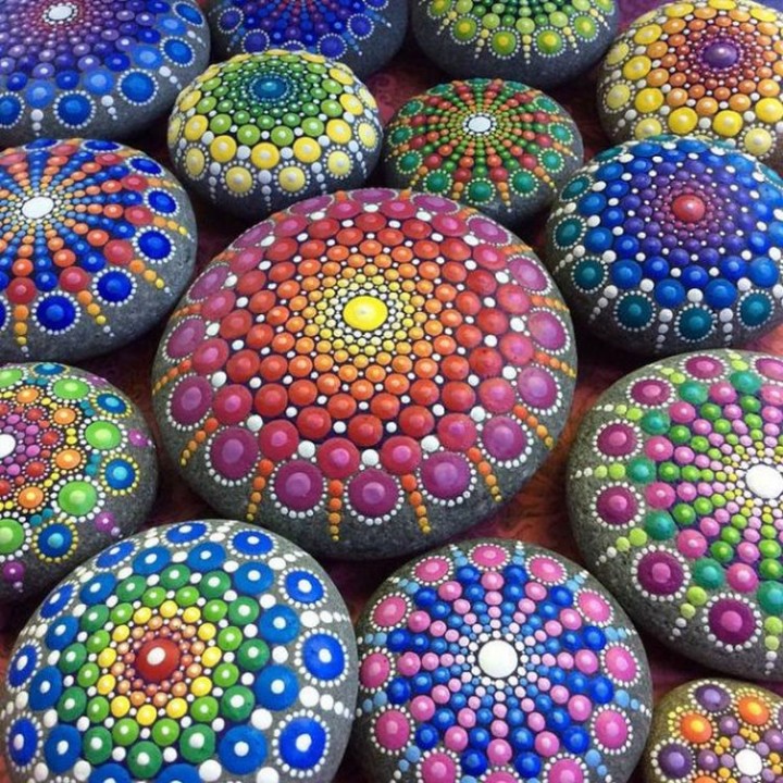 Beautiful Mandala Stones by Canadian Artist Elspeth McLean.