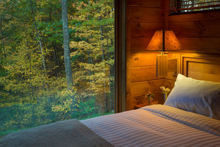 If you want to experience one of these ESCAPE cottages, you can plan a relaxing getaway package at Canoe Bay Escapes in Wisconsin, USA.
