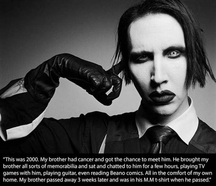 17 Celebrities Doing Random Acts of Kindness - Marilyn Manson.