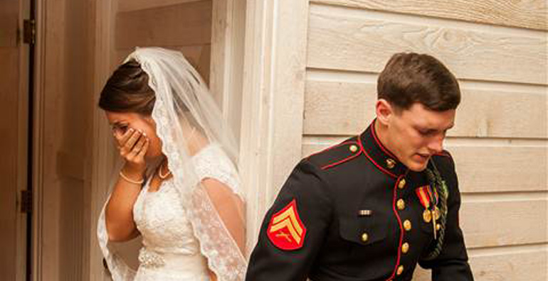 A Bride and Groom Did This Moments Before Their Wedding and It Will Touch Your Heart