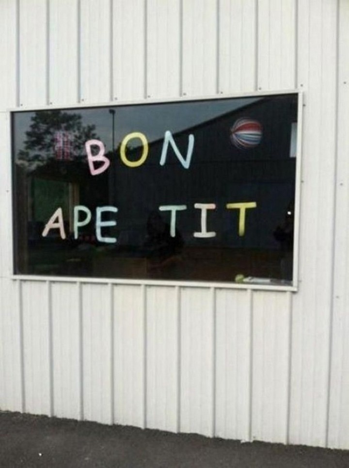21 Funny Spelling Mistakes - "Bon ape tit."