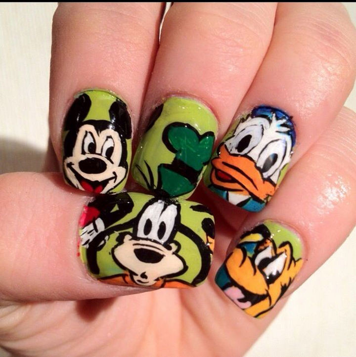 18 Disney Nails - Mickey Mouse, Goofy, Donald Duck, and Pluto.
