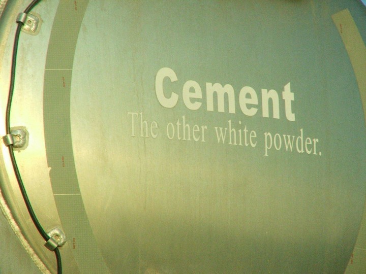 31 Funny Truck Signs - What other white powder? Oh...