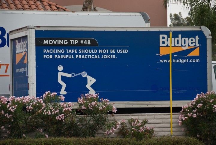 31 Funny Truck Signs - That's a good tip!
