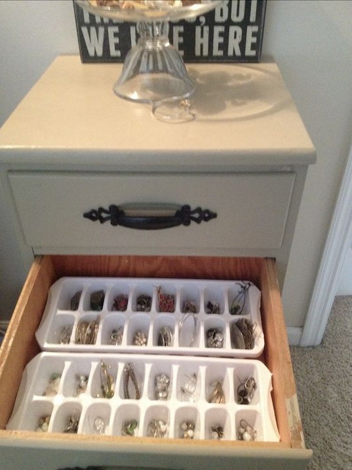 46 Useful Storage Ideas - Use ice cube trays to store jewelry or craft supplies.