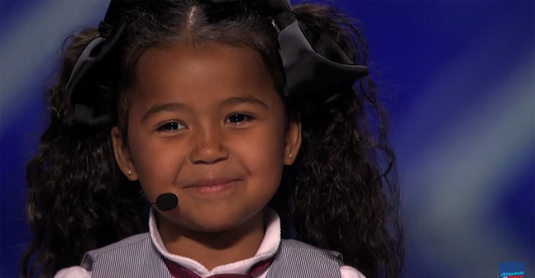 When This 5-Year-Old Girl Stepped on Stage, the Entire Audience Loved Her Immediately