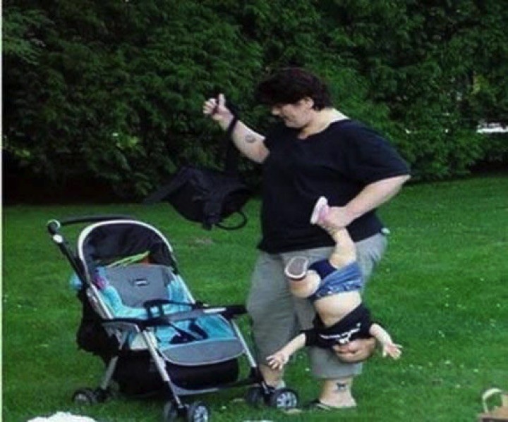 34 Parenting Fails - Is she trying to make him do the handstand?