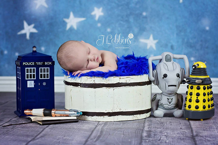 37 Newborns Wearing Geek Baby Clothes - Baby Doctor Who.