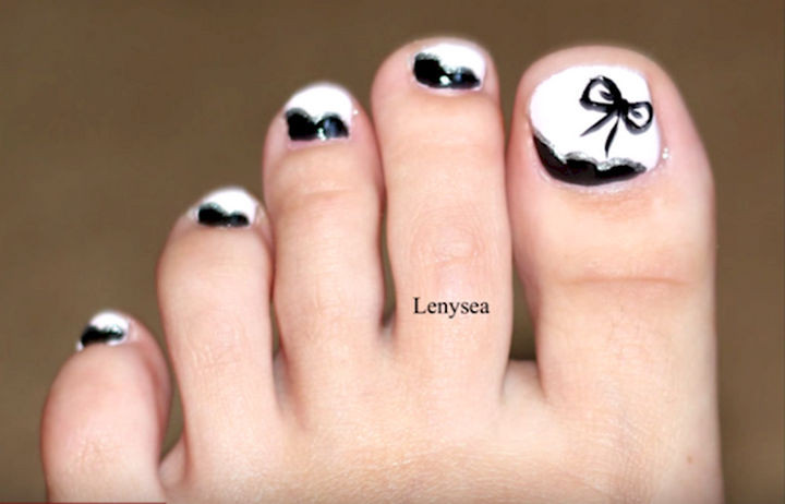 13 Pedicure Designs - Elegant white and black.