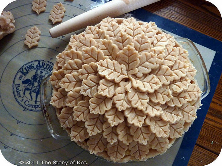 Leaf-shaped pie crust design.