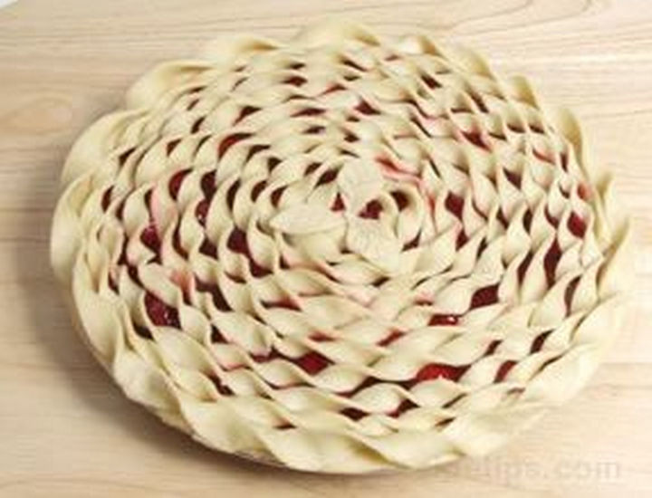 spiral top pie crust design.