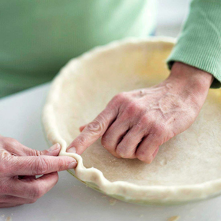 fluted pie crust design.