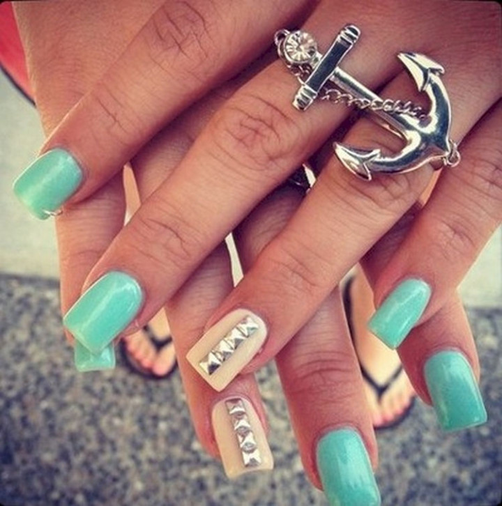 18 Green Manicures - Green nails with a nautical theme.