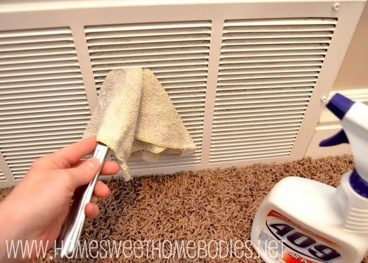 35 House Cleaning Tips - Cleaning the air vents.