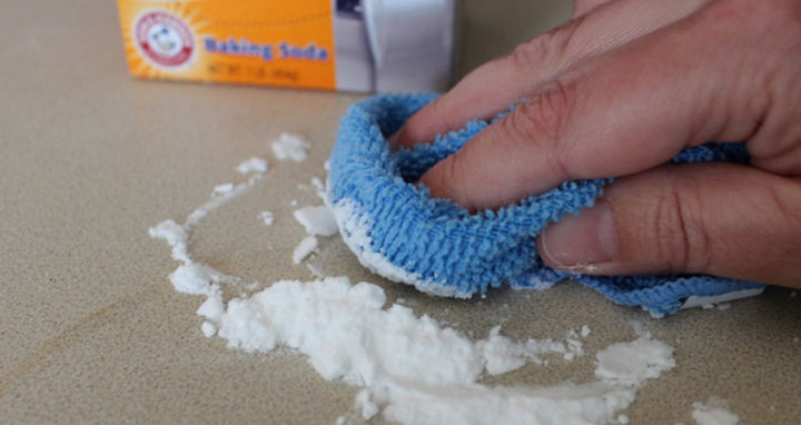 35 House Cleaning Tips - Gently scrub away stains from your laminate countertop.