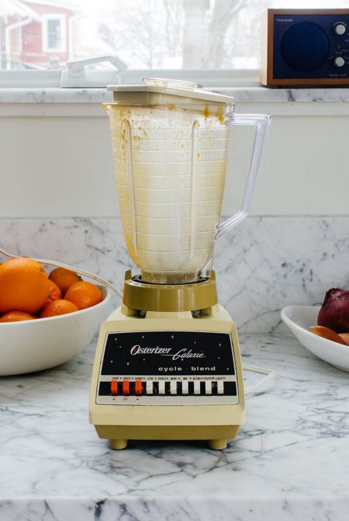 35 House Cleaning Tips - Clean your blender in 30 seconds.