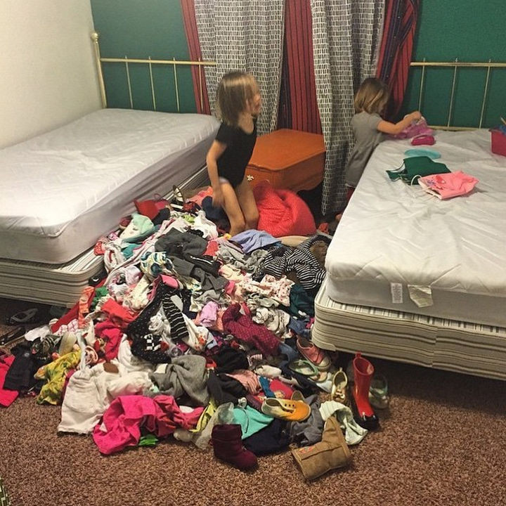 33 Reasons to Be Happy If You Are Not a Parent - Doing your laundry won't take an entire day.