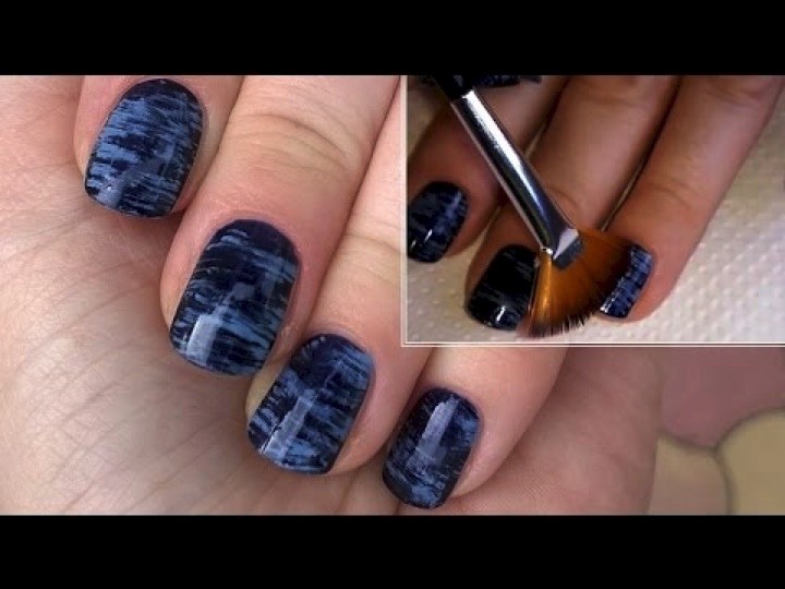 13 Easy Nail Designs - Create a unique effect using a fan brush.